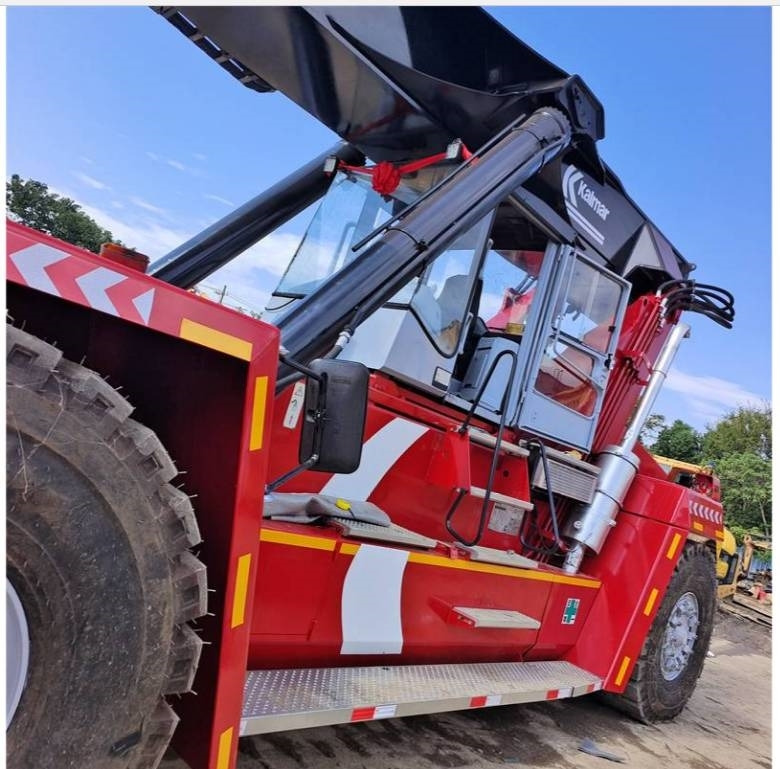 Kalmar DRF 450 - Ричстакер: снимка 4 Kalmar DRF 450 - Ричстакер: снимка 4
