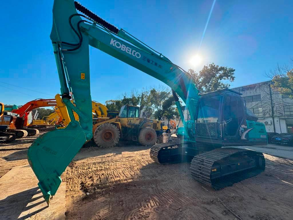 Kobelco SK 200-8 - Верижен багер: снимка 2 Kobelco SK 200-8 - Верижен багер: снимка 2