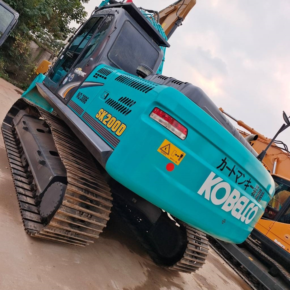 Kobelco SK 200 - Верижен багер: снимка 2 Kobelco SK 200 - Верижен багер: снимка 2