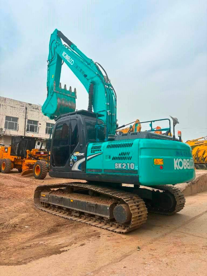 Kobelco SK 210 - Верижен багер: снимка 1 Kobelco SK 210 - Верижен багер: снимка 1