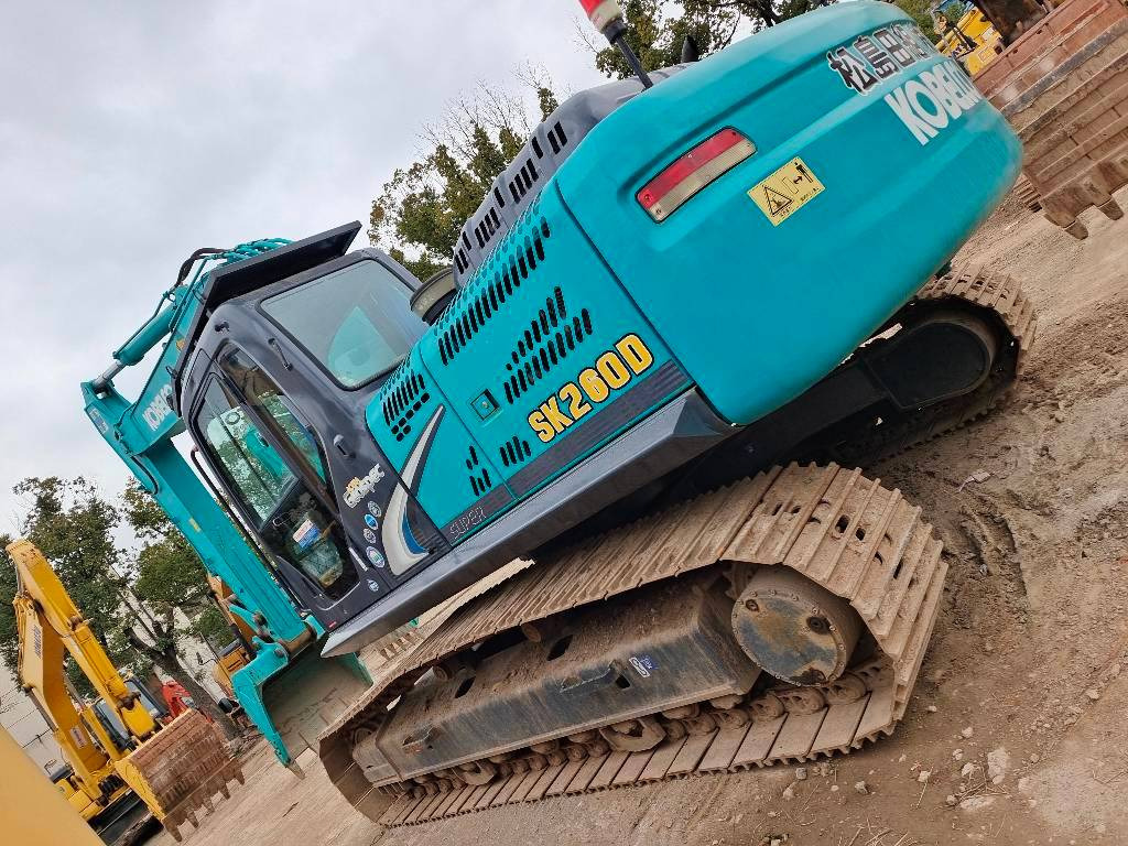 Kobelco SK 260 LC - Верижен багер: снимка 5 Kobelco SK 260 LC - Верижен багер: снимка 5
