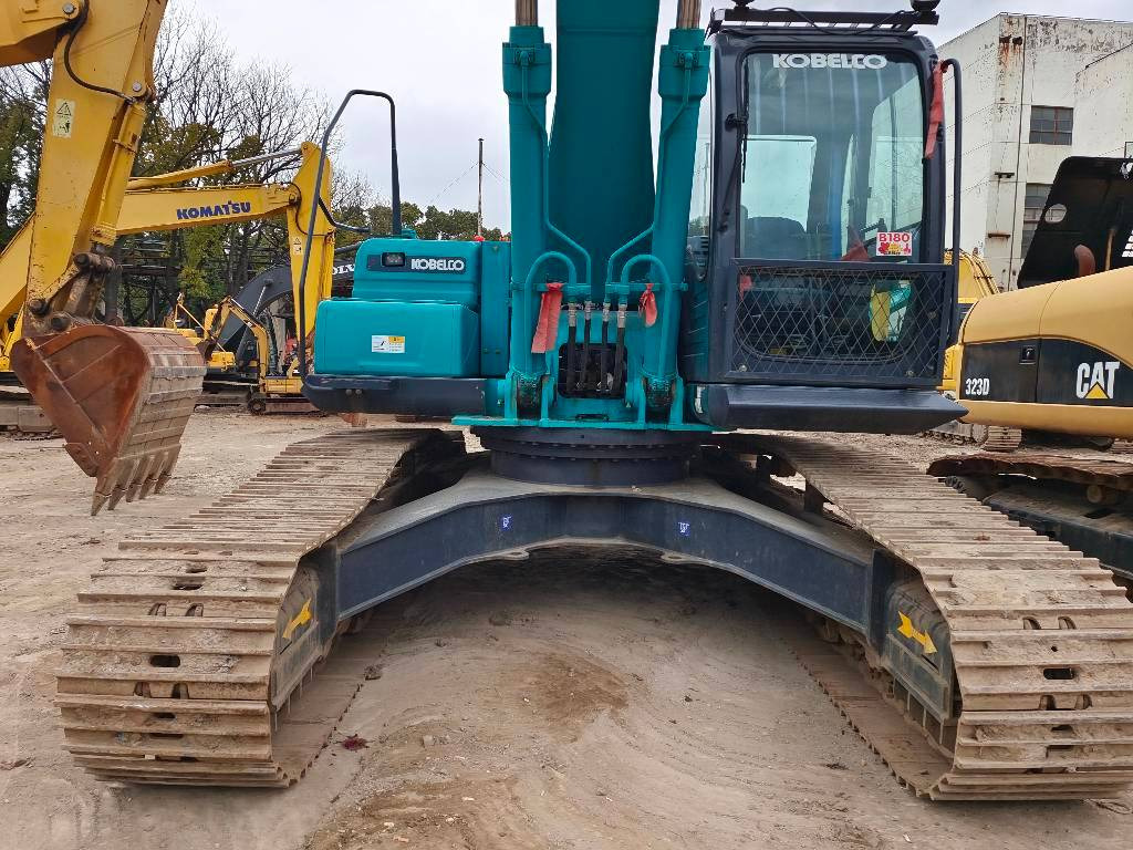 Kobelco SK 260 LC - Верижен багер: снимка 3 Kobelco SK 260 LC - Верижен багер: снимка 3