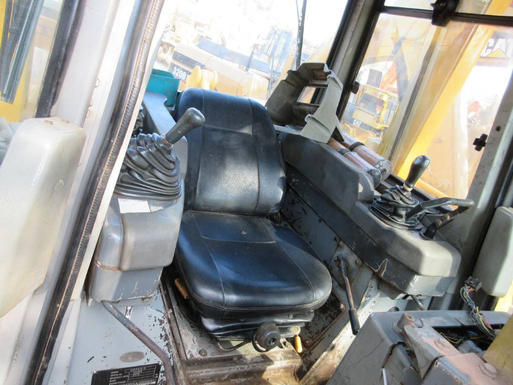 Komatsu D 155A - Булдозер: снимка 5 Komatsu D 155A - Булдозер: снимка 5