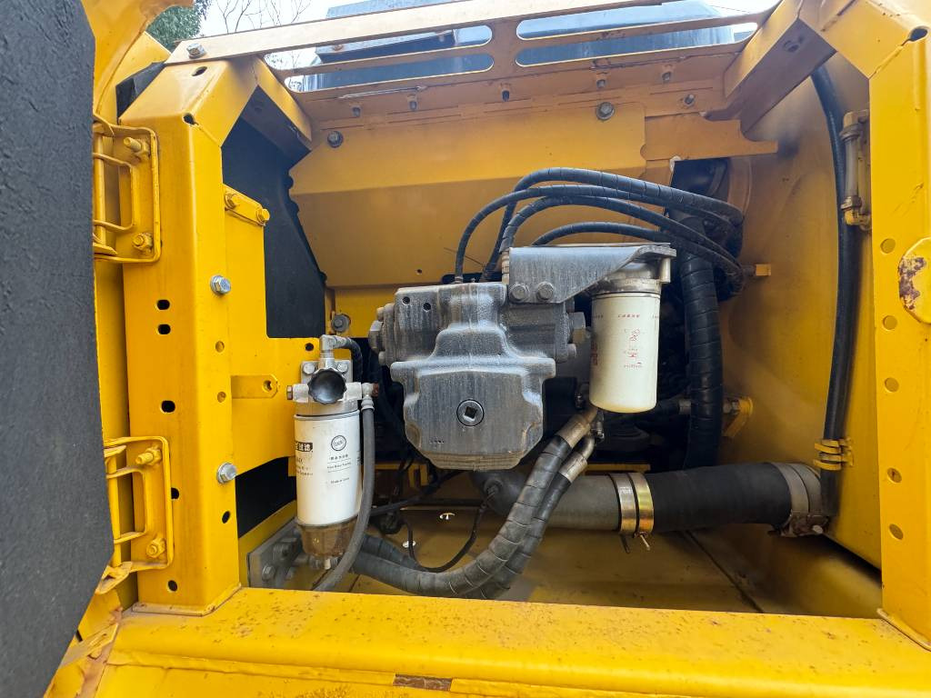 Komatsu Komatsu PC 210 LC-8 - Верижен багер: снимка 3 Komatsu Komatsu PC 210 LC-8 - Верижен багер: снимка 3