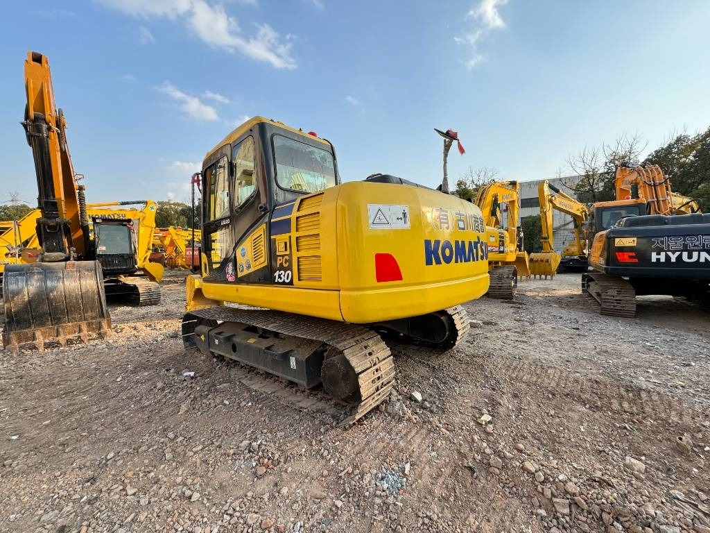 Komatsu PC 130 - Верижен багер: снимка 2 Komatsu PC 130 - Верижен багер: снимка 2