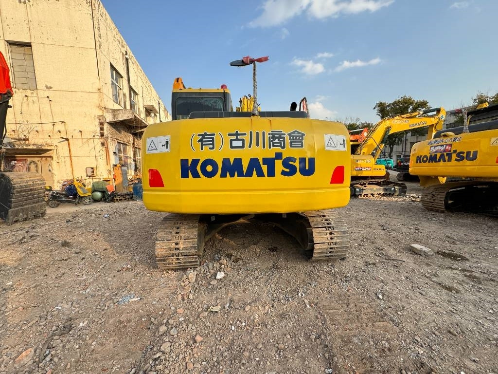 Komatsu PC 130 - Верижен багер: снимка 3 Komatsu PC 130 - Верижен багер: снимка 3
