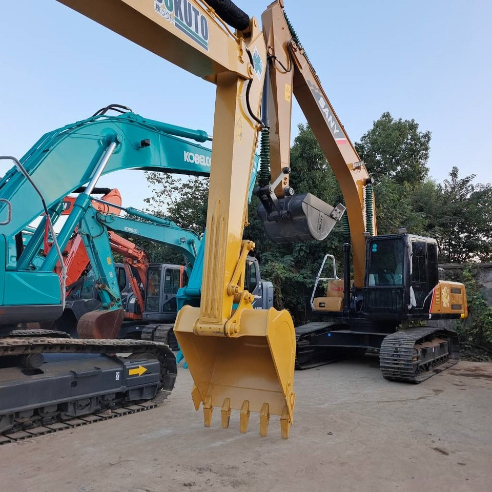 Komatsu PC 200 - Верижен багер: снимка 5 Komatsu PC 200 - Верижен багер: снимка 5