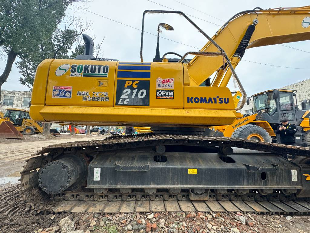 Komatsu PC 210 LC-8 - Верижен багер: снимка 4 Komatsu PC 210 LC-8 - Верижен багер: снимка 4