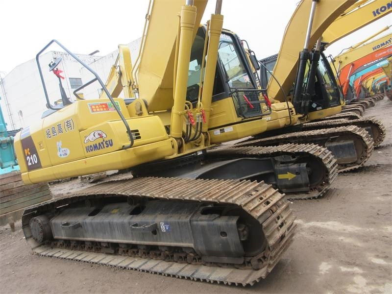 Komatsu PC 210 LC - Верижен багер: снимка 4 Komatsu PC 210 LC - Верижен багер: снимка 4