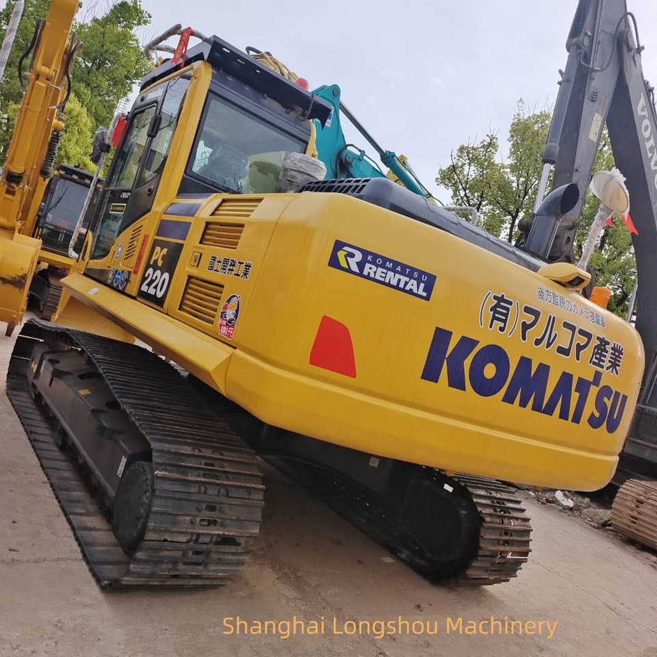 Komatsu PC 220-8 - Верижен багер: снимка 2 Komatsu PC 220-8 - Верижен багер: снимка 2