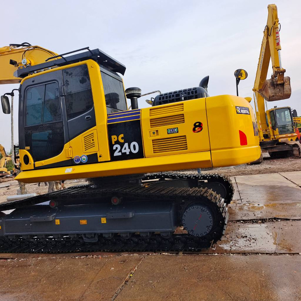 Komatsu PC 240 LC-8 - Верижен багер: снимка 3 Komatsu PC 240 LC-8 - Верижен багер: снимка 3
