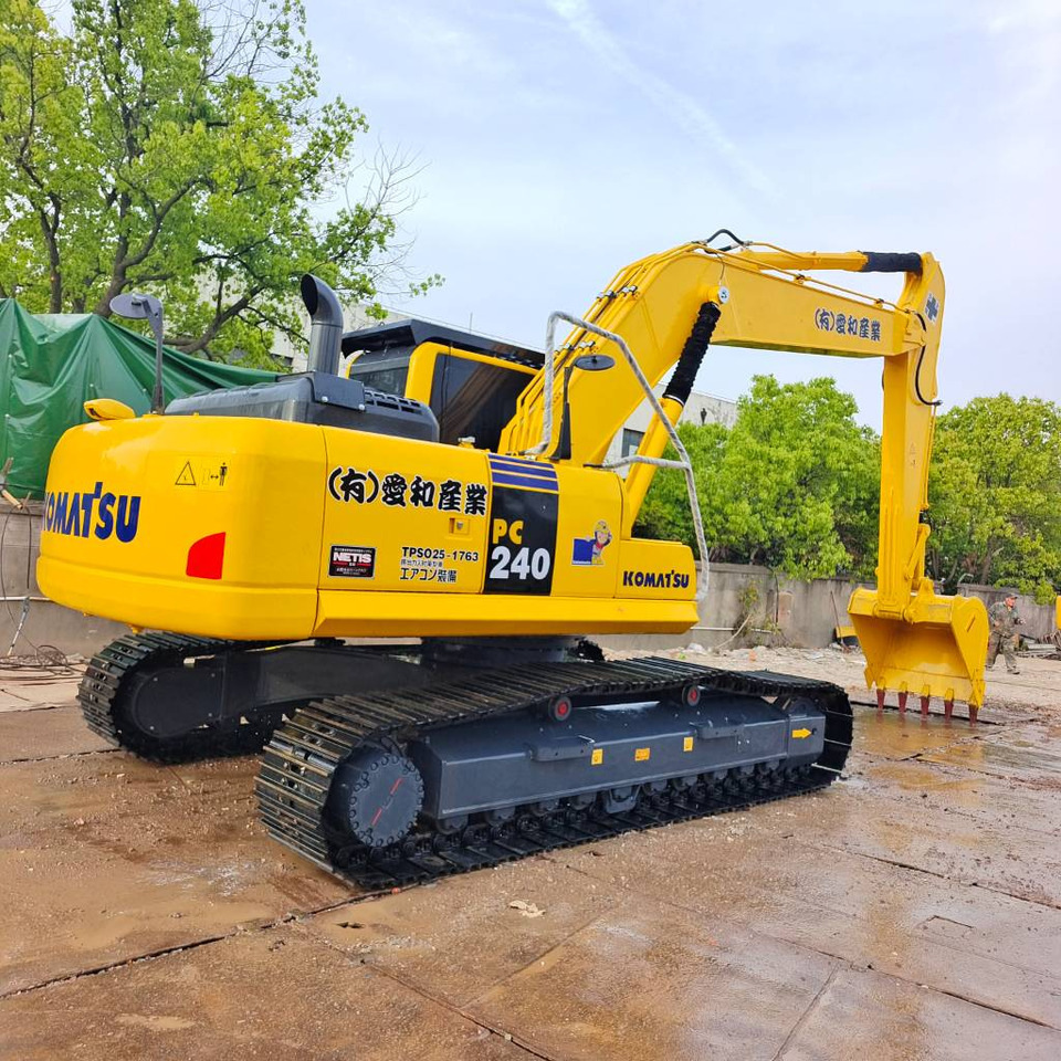 Komatsu PC 240 LC-8 - Верижен багер: снимка 1 Komatsu PC 240 LC-8 - Верижен багер: снимка 1