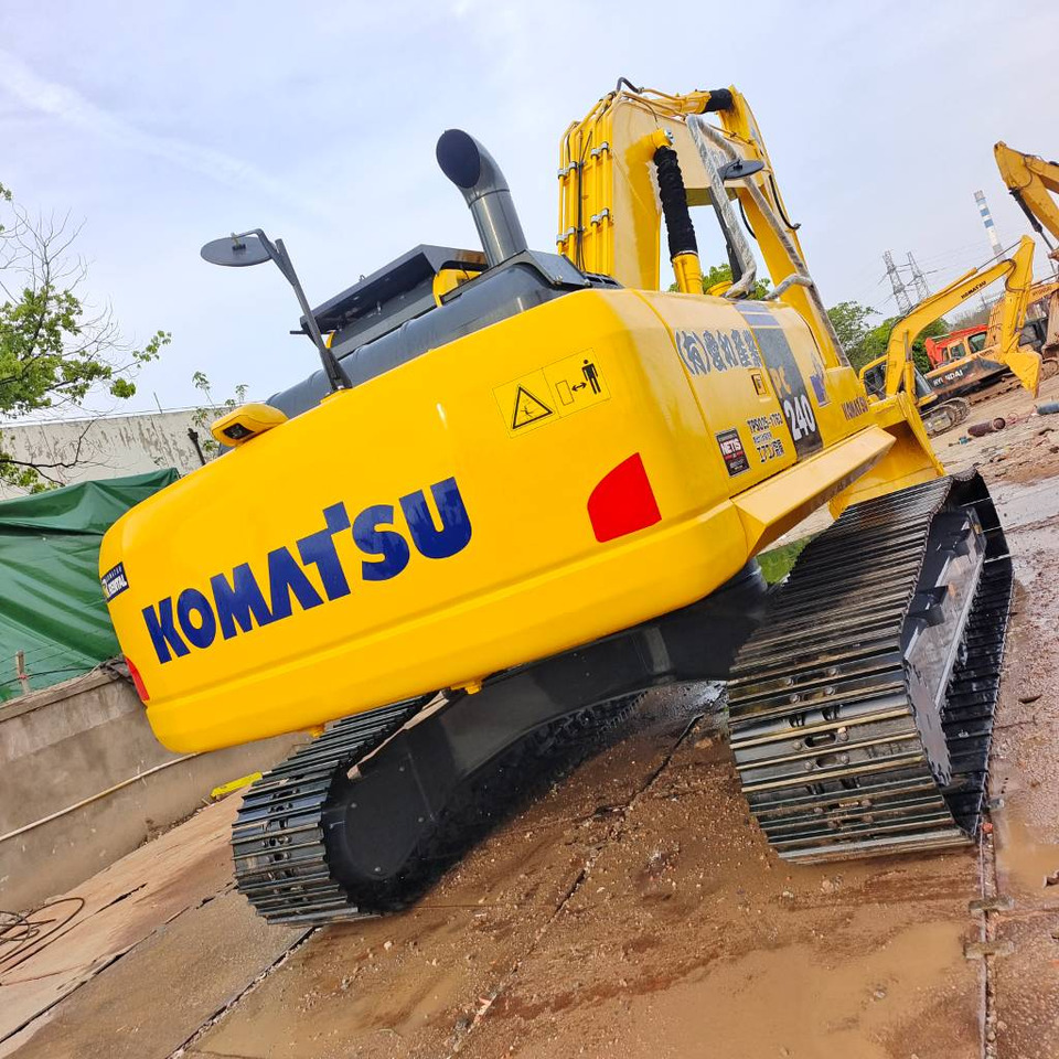 Komatsu PC 240 LC-8 - Верижен багер: снимка 2 Komatsu PC 240 LC-8 - Верижен багер: снимка 2