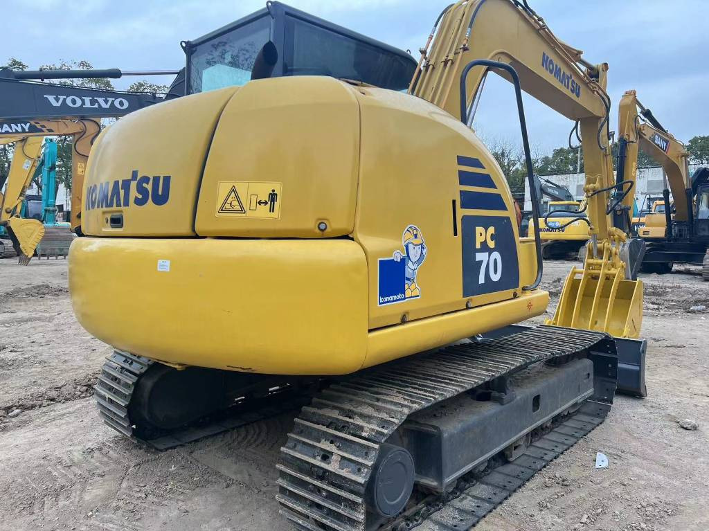 Komatsu PC 70-8 - Верижен багер: снимка 1 Komatsu PC 70-8 - Верижен багер: снимка 1
