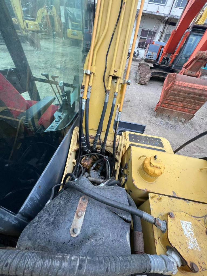 Верижен багер Komatsu PC 70-8: снимка 10