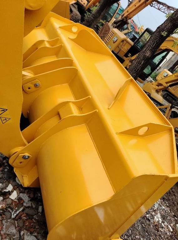 Komatsu WA 320-5 - Колесен товарач: снимка 4 Komatsu WA 320-5 - Колесен товарач: снимка 4
