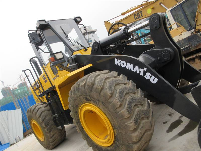 Komatsu WA 380-3 - Колесен товарач: снимка 3 Komatsu WA 380-3 - Колесен товарач: снимка 3