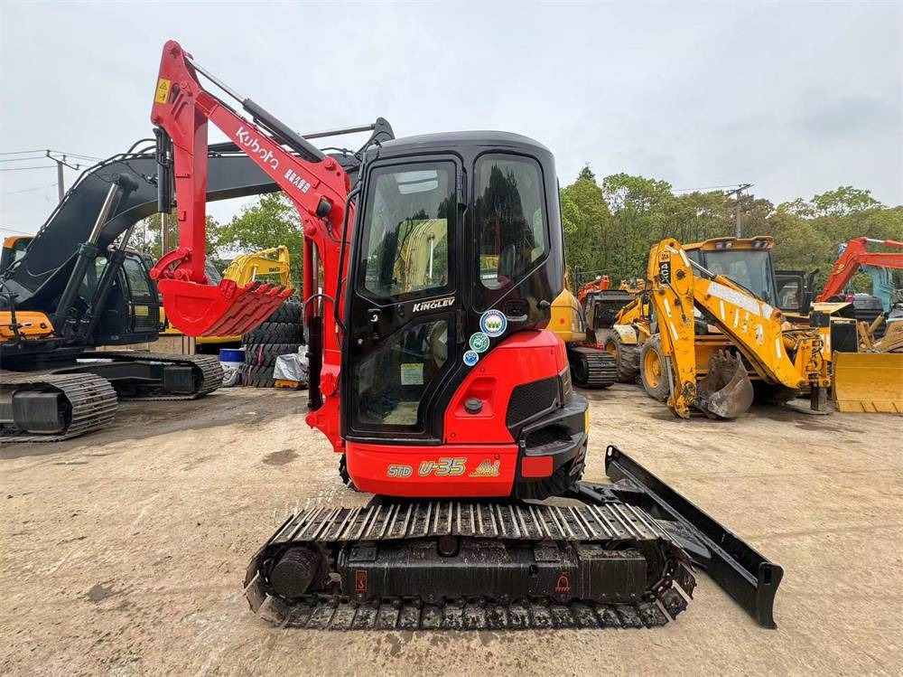 Kubota U 35-3 - Мини багер: снимка 2 Kubota U 35-3 - Мини багер: снимка 2