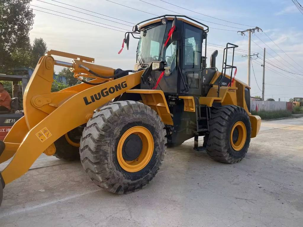 Колесен товарач LiuGong 856H: снимка 8