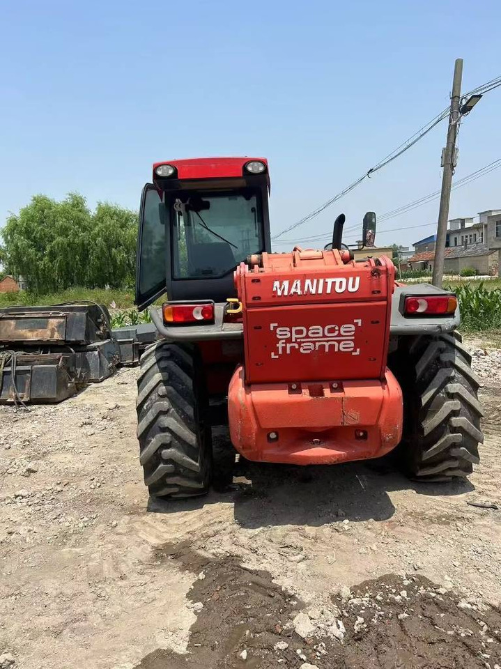 Manitou MT 1740 SL T - Мини челен товарач: снимка 2 Manitou MT 1740 SL T - Мини челен товарач: снимка 2