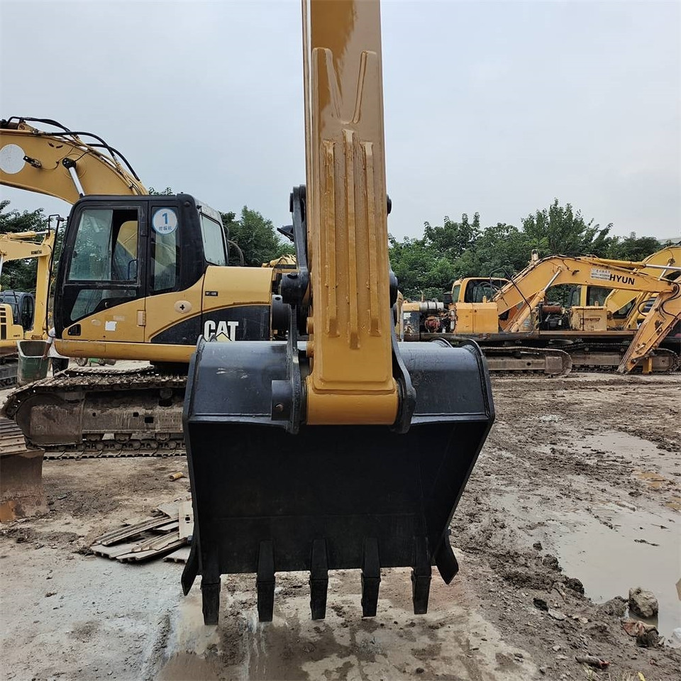 Sany SY 215 H - Верижен багер: снимка 2 Sany SY 215 H - Верижен багер: снимка 2