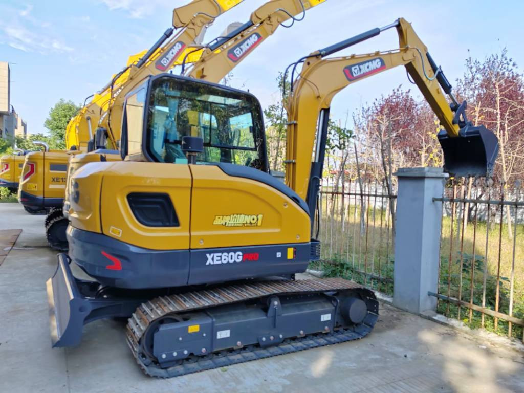XCMG 100% new XE 60 G pro - Мини багер: снимка 4 XCMG 100% new XE 60 G pro - Мини багер: снимка 4