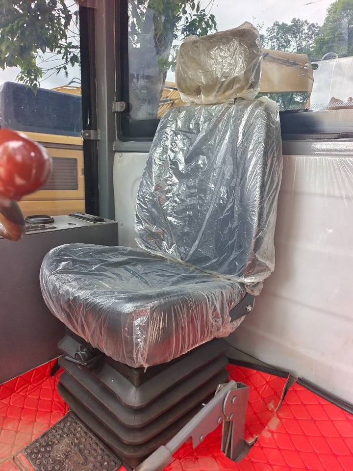 XCMG GR 2153 - Грейдер: снимка 4 XCMG GR 2153 - Грейдер: снимка 4