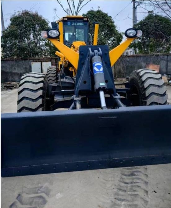 Грейдер XCMG GR 2153: снимка 8