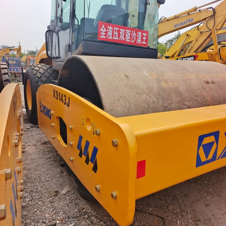 XCMG XS 143 J - Компактор: снимка 3 XCMG XS 143 J - Компактор: снимка 3