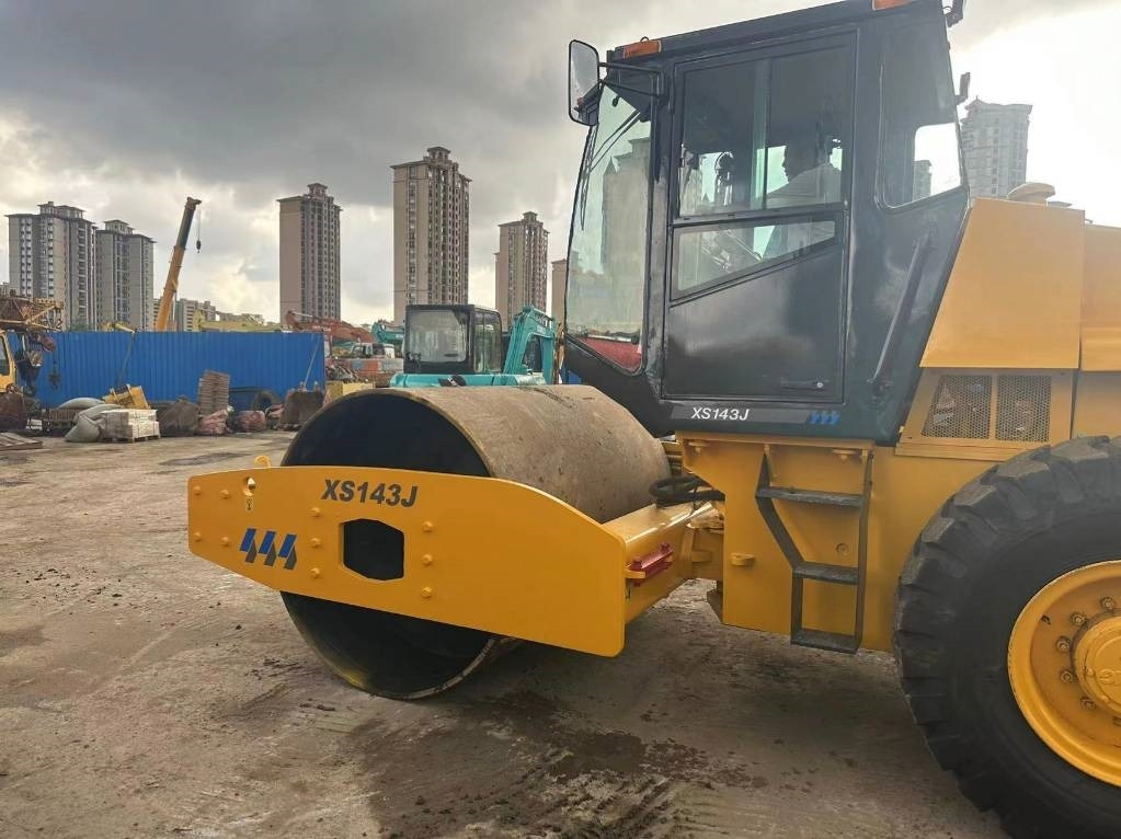 XCMG XS 143 - Компактор: снимка 4 XCMG XS 143 - Компактор: снимка 4
