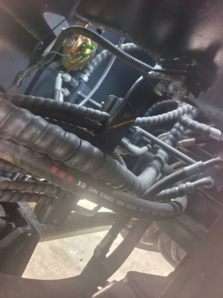 Колесен товарач XCMG ZL 50 GN: снимка 16