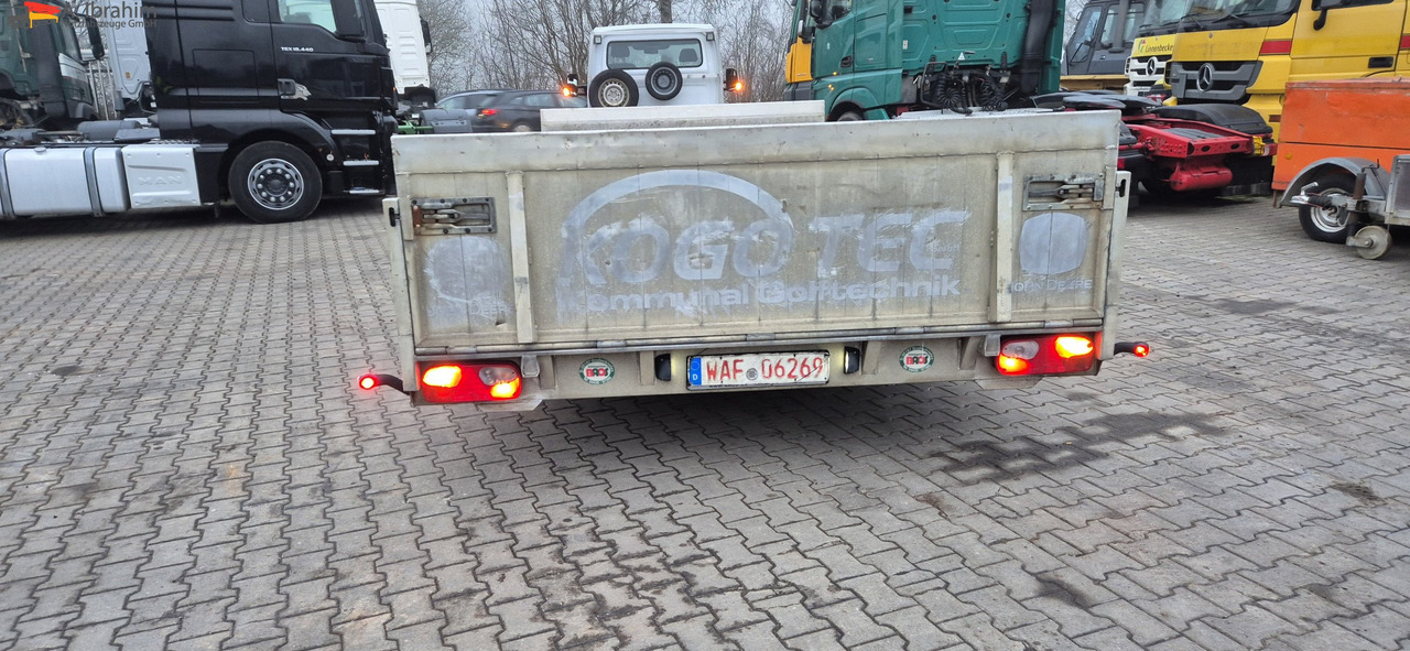 BAOS Plateauanhänger Anhänger Tandem, Baumaschinen und Fahrzeuge - Бордово ремарке/ Платформа: снимка 4 BAOS Plateauanhänger Anhänger Tandem, Baumaschinen und Fahrzeuge - Бордово ремарке/ Платформа: снимка 4