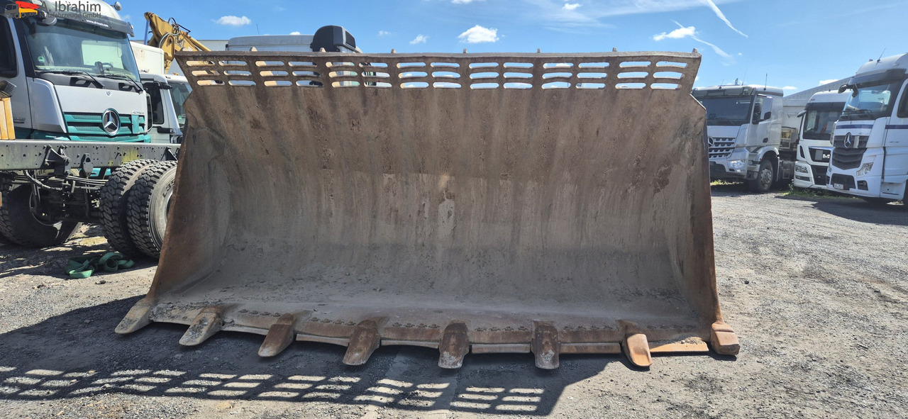 CAT 990 Zustand gut, Video vorhanden ohne Ketten!!, fertig zur Verladung - Колесен товарач: снимка 3 CAT 990 Zustand gut, Video vorhanden ohne Ketten!!, fertig zur Verladung - Колесен товарач: снимка 3