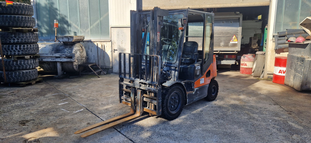 Doosan D25-5 Duplexmast, Seitenverschiebung, autom. Gabelverst. - Дизелов мотокар: снимка 1 Doosan D25-5 Duplexmast, Seitenverschiebung, autom. Gabelverst. - Дизелов мотокар: снимка 1