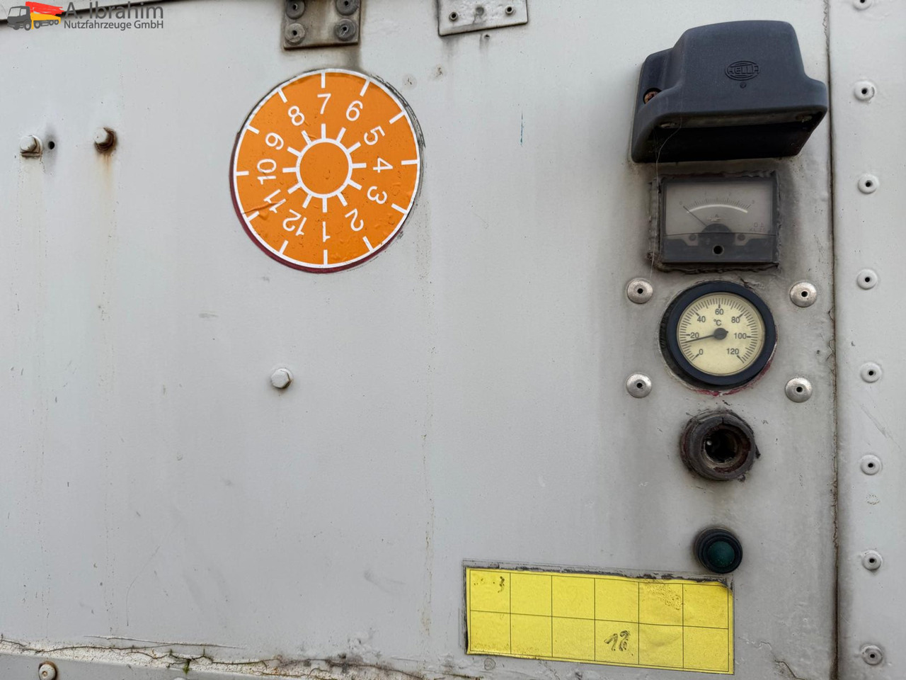 Полуремарке цистерна Feldbinder Lebensmittel Tank Container 26500 L | 2 Kammern | Heizung | 20 ft | Edelstahl: снимка 13