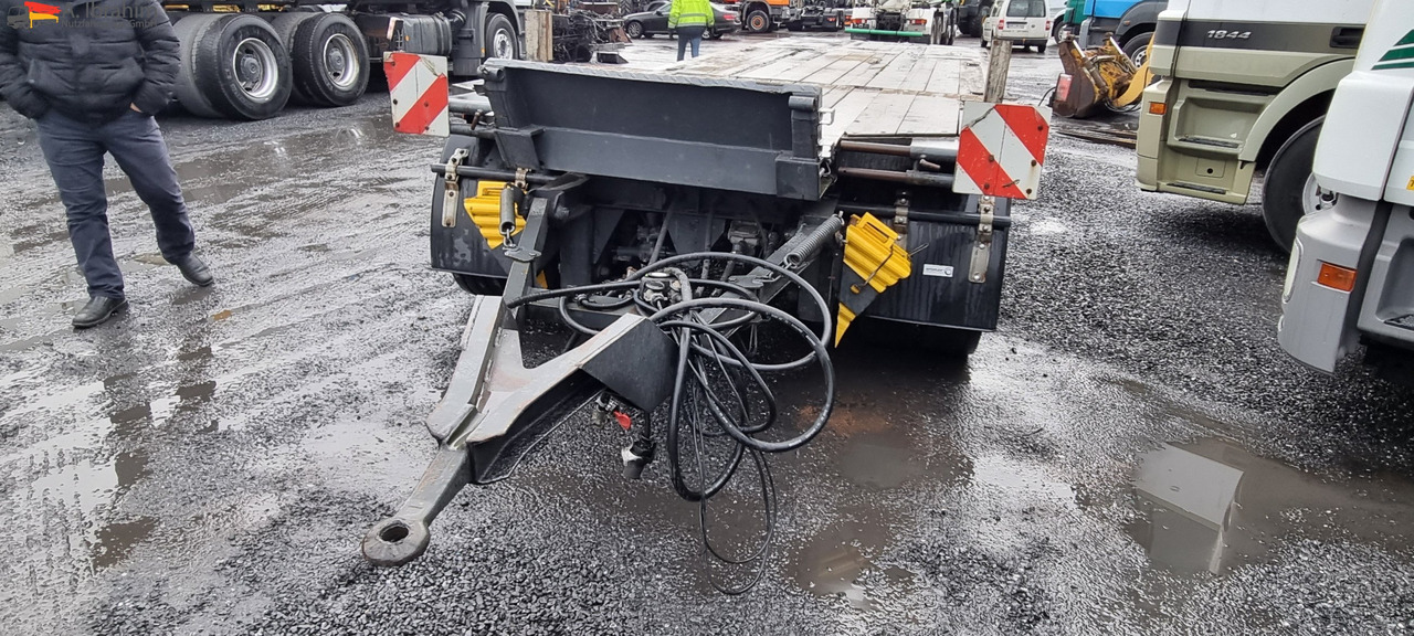 Нискорамна площадка ремарке Goldhofer TU-L 3-24/80 Tieflader 10.00 m Ladefläche: снимка 11 Нискорамна площадка ремарке Goldhofer TU-L 3-24/80 Tieflader 10.00 m Ladefläche: снимка 11