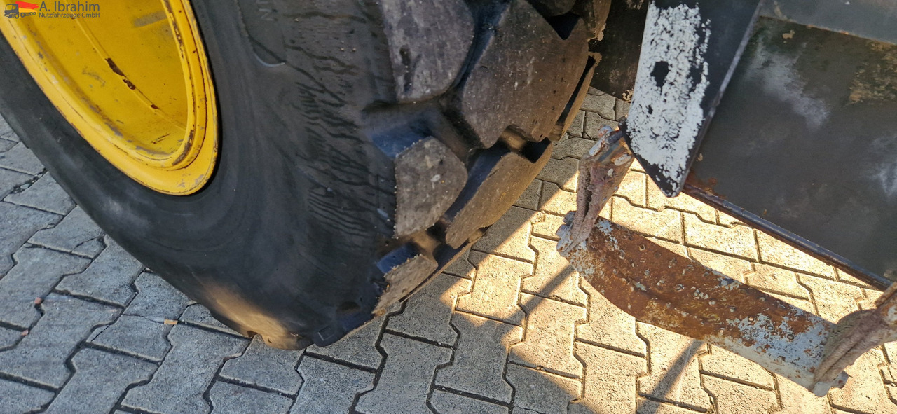 Komatsu WA 200 technisch ok. technische Wartung beim Komatsu Service - Колесен товарач: снимка 2 Komatsu WA 200 technisch ok. technische Wartung beim Komatsu Service - Колесен товарач: снимка 2
