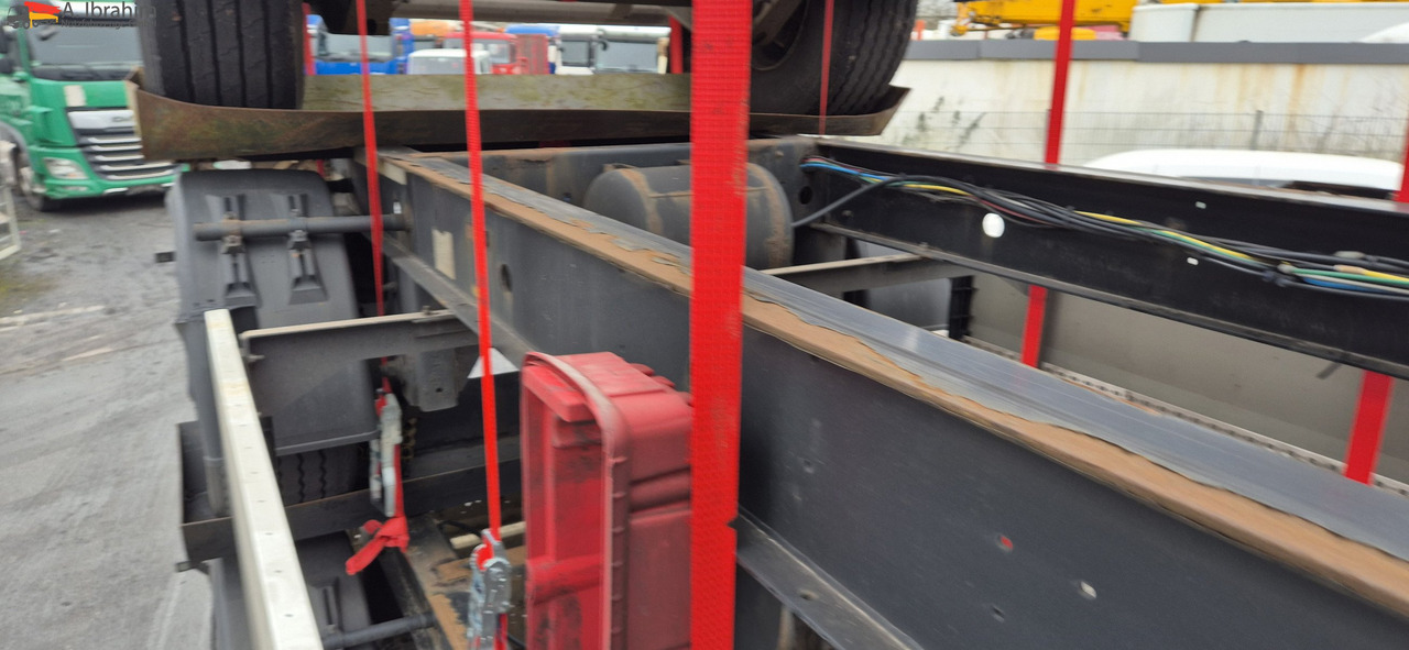 Контейнеровоз/ Сменна каросерия ремарке Krone AZ 3x vorhanden SAF Achsen, fertig gestapelt: снимка 13 Контейнеровоз/ Сменна каросерия ремарке Krone AZ 3x vorhanden SAF Achsen, fertig gestapelt: снимка 13