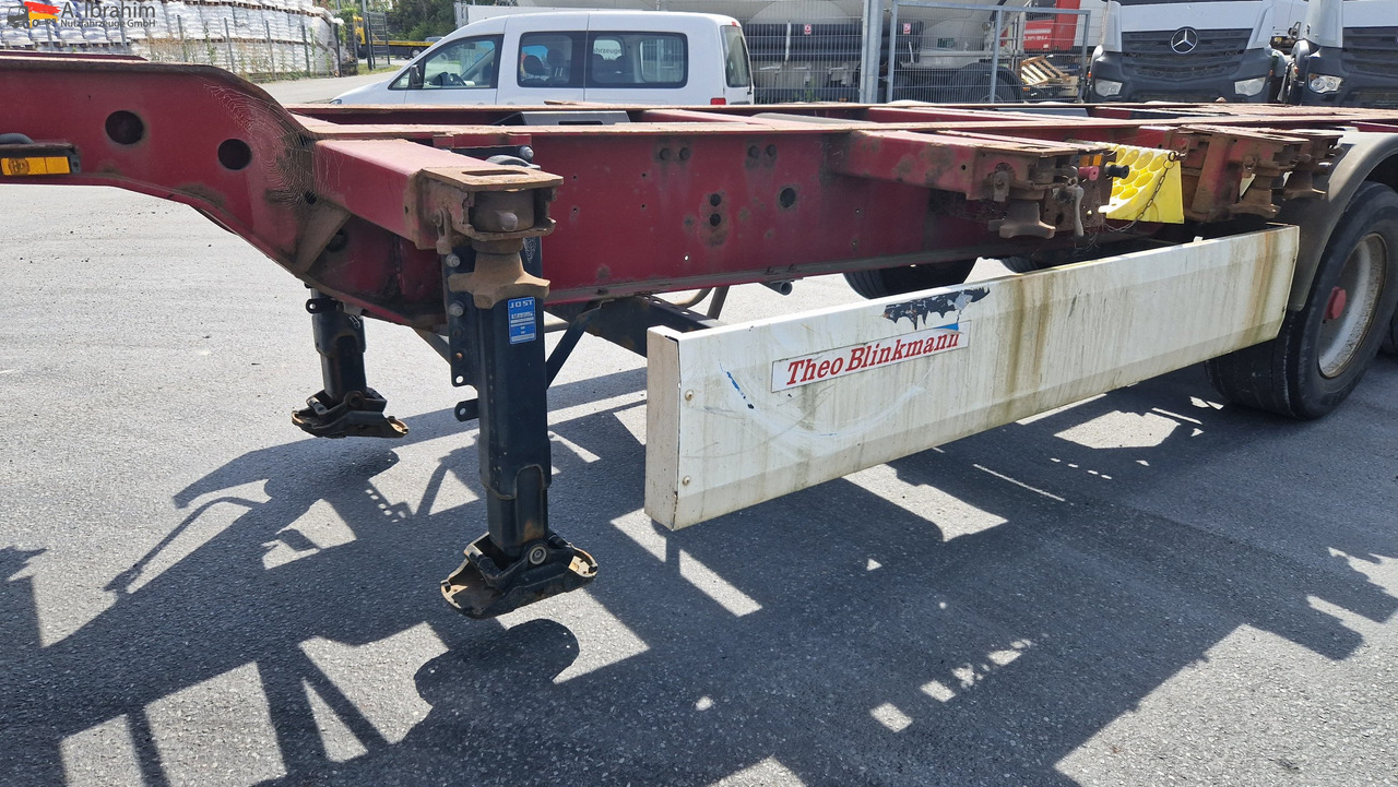 Контейнеровоз/ Сменна каросерия полуремарке Krone SD Containerchassis 2x 20, 30, 40 ft deutscher Auflieger, ausziehbar: снимка 11 Контейнеровоз/ Сменна каросерия полуремарке Krone SD Containerchassis 2x 20, 30, 40 ft deutscher Auflieger, ausziehbar: снимка 11