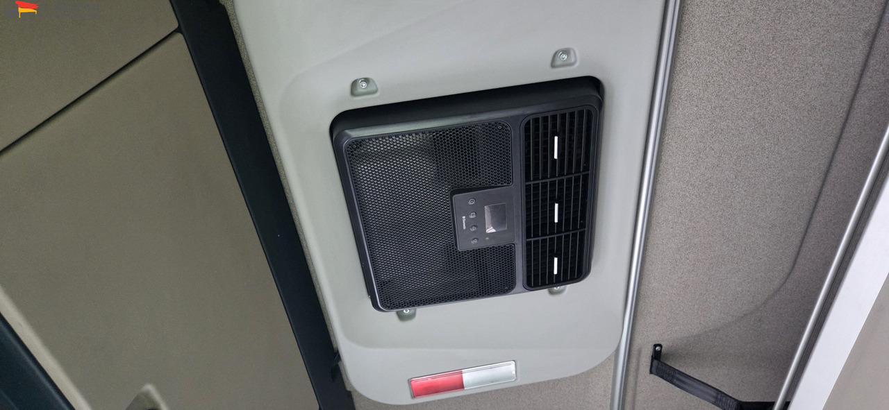 MAN TGX 26.460 6x2 | Lift-Lenkachse | Retarder | Klima | 2 x Vorhanden - Контейнеровоз/ Сменна каросерия камион: снимка 4 MAN TGX 26.460 6x2 | Lift-Lenkachse | Retarder | Klima | 2 x Vorhanden - Контейнеровоз/ Сменна каросерия камион: снимка 4