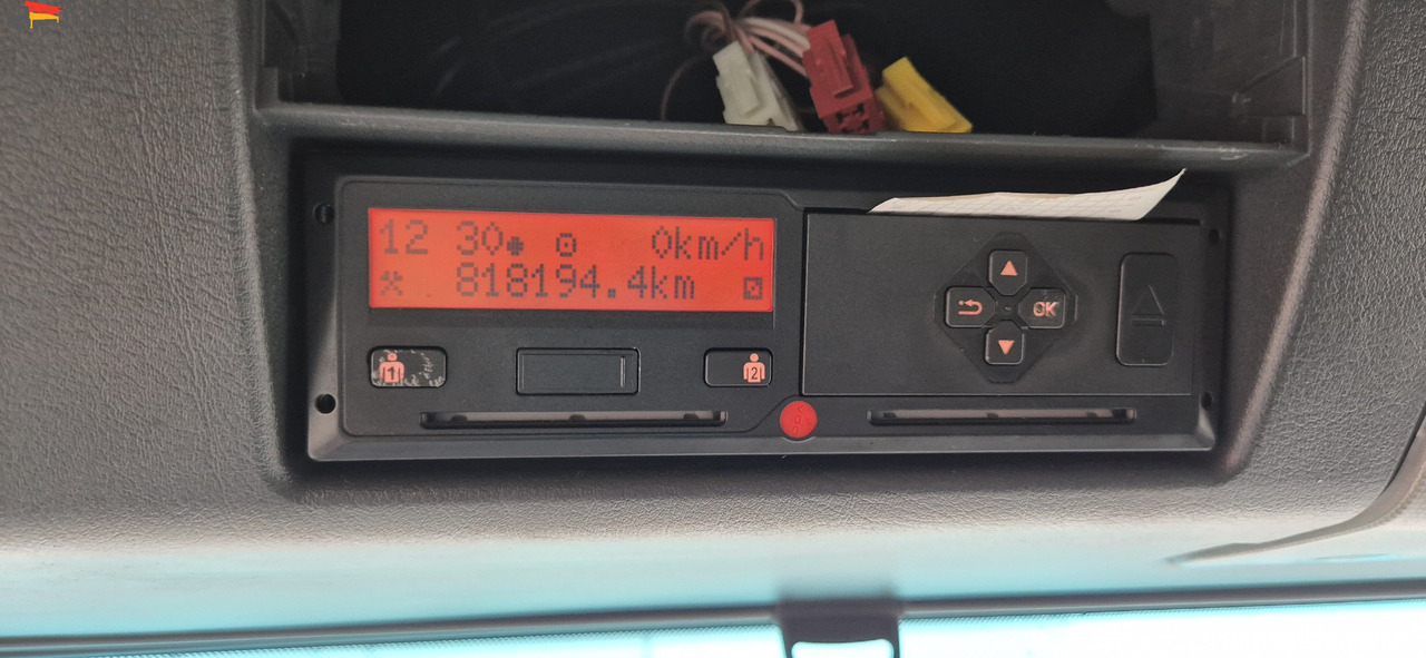 MAN TGX 26.460 Vario-Rahmen deutsches Fahrzeug. ohne Wechselbrücke - Камион с брезент: снимка 4 MAN TGX 26.460 Vario-Rahmen deutsches Fahrzeug. ohne Wechselbrücke - Камион с брезент: снимка 4