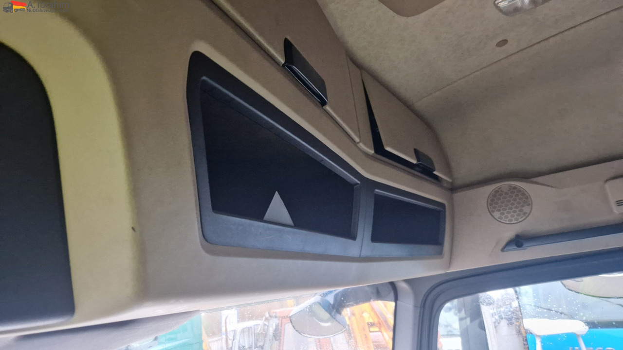 Mercedes-Benz 1845 Retarder Klima, Kühlschrank Edscha, Retarder, LBW, Zustand gut - Камион с брезент: снимка 5 Mercedes-Benz 1845 Retarder Klima, Kühlschrank Edscha, Retarder, LBW, Zustand gut - Камион с брезент: снимка 5