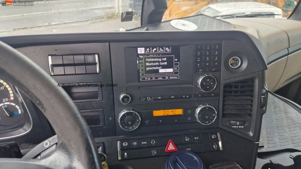Mercedes-Benz 1845 Retarder Klima, Kühlschrank Edscha, Retarder, LBW, Zustand gut - Камион с брезент: снимка 2 Mercedes-Benz 1845 Retarder Klima, Kühlschrank Edscha, Retarder, LBW, Zustand gut - Камион с брезент: снимка 2