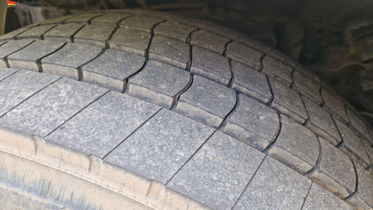 Mercedes-Benz 2541L Baustoff mit HIAB 122, Palettengabel Lift-Lenkachse, mp3 - Камион с кран, Бордови камион: снимка 2 Mercedes-Benz 2541L Baustoff mit HIAB 122, Palettengabel Lift-Lenkachse, mp3 - Камион с кран, Бордови камион: снимка 2