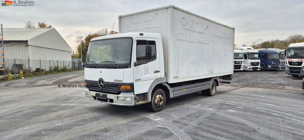 Лекотоварен автомобил фургон Mercedes-Benz 817  Möbelkoffer: снимка 7
