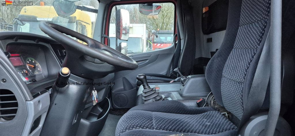 Mercedes-Benz 818L LBW, Luftfederung - Брезентов бус: снимка 3 Mercedes-Benz 818L LBW, Luftfederung - Брезентов бус: снимка 3