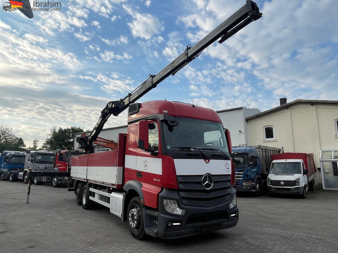 Mercedes-Benz Actros 2545 6x2 Pritsche Kran HIAB 166 - Бордови камион, Камион с кран: снимка 1 Mercedes-Benz Actros 2545 6x2 Pritsche Kran HIAB 166 - Бордови камион, Камион с кран: снимка 1