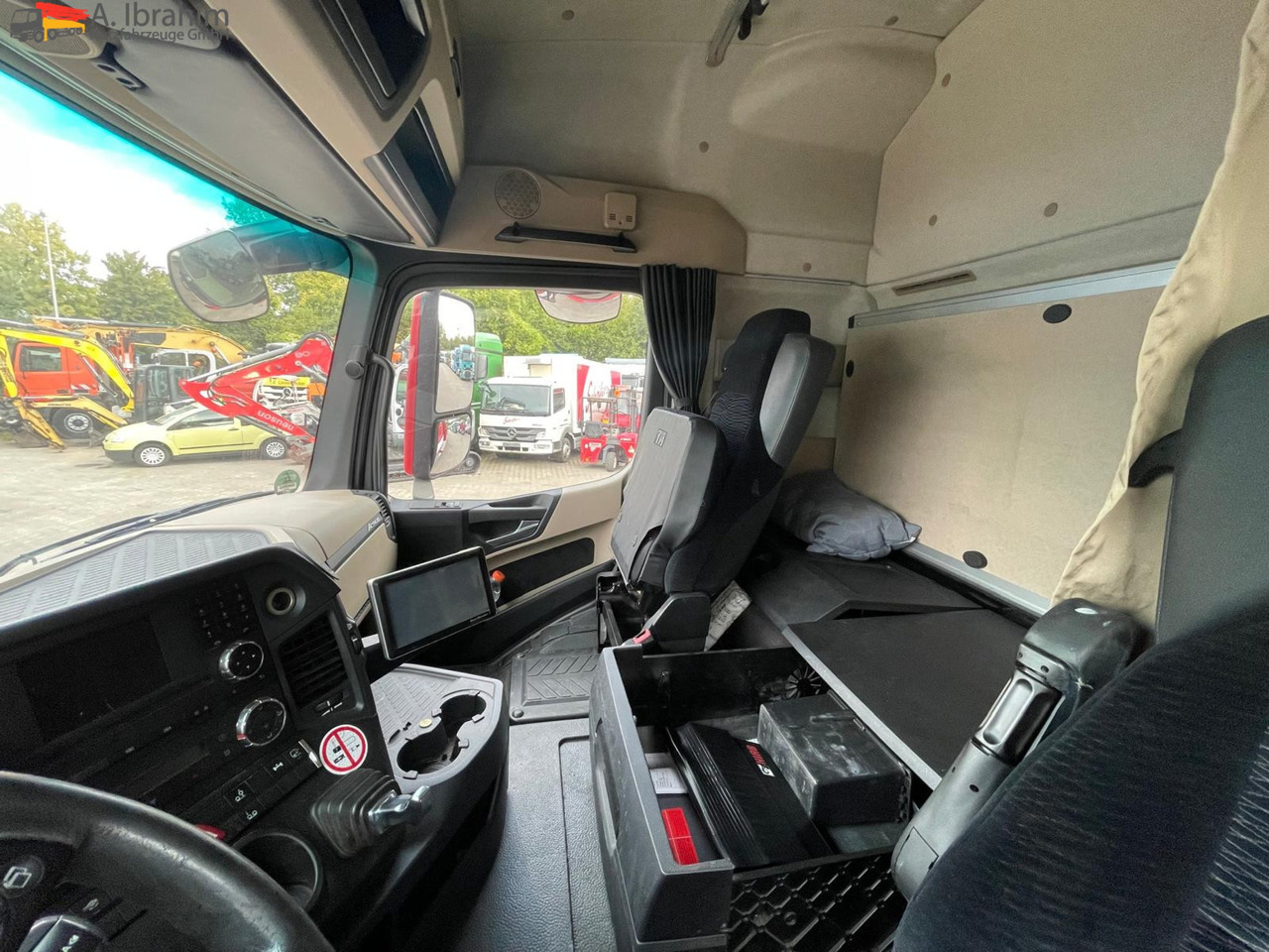 Mercedes-Benz Actros 2545 6x2 Pritsche Kran HIAB 166 - Бордови камион, Камион с кран: снимка 2 Mercedes-Benz Actros 2545 6x2 Pritsche Kran HIAB 166 - Бордови камион, Камион с кран: снимка 2