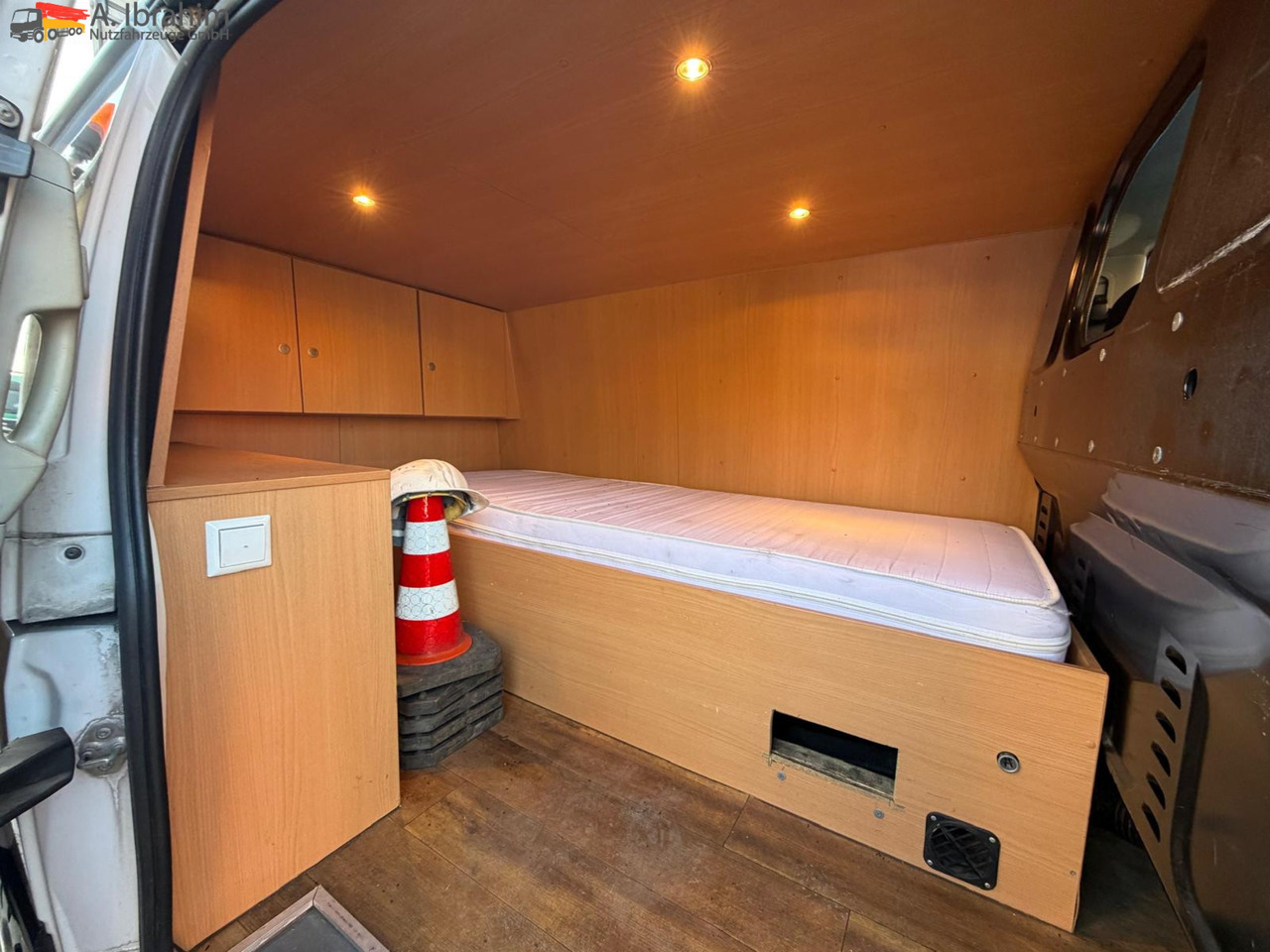 Mercedes-Benz Vito 116 CDI Standheizung | BF 3 | GST Anlage - Магазин камион: снимка 5 Mercedes-Benz Vito 116 CDI Standheizung | BF 3 | GST Anlage - Магазин камион: снимка 5