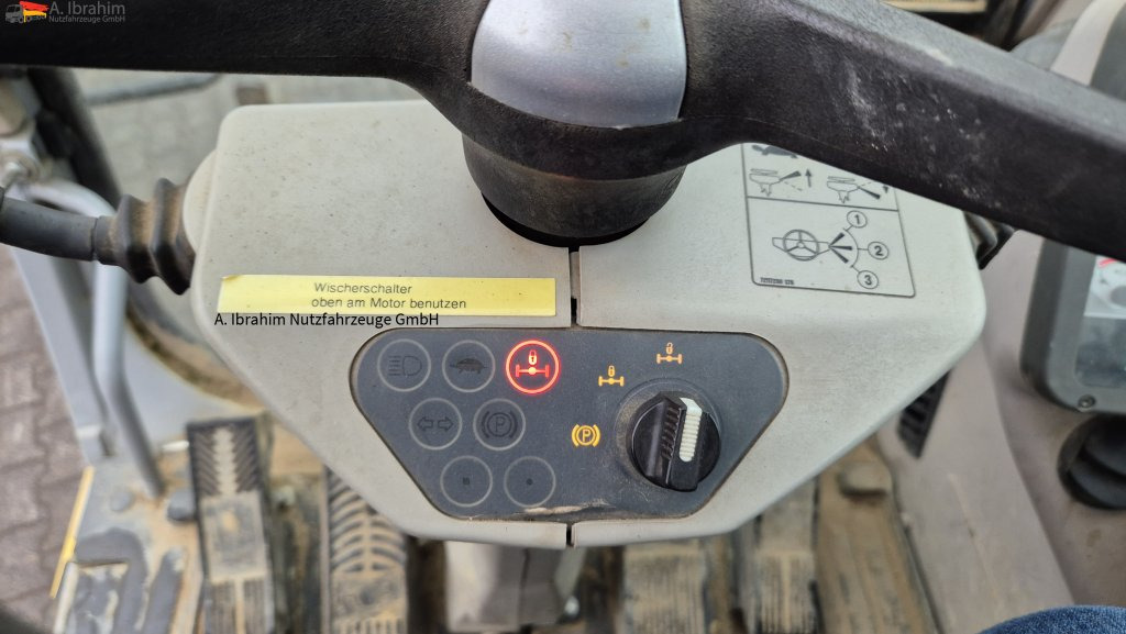 Колесен багер New Holland MH 2.6 Zustand gut, deutsche Maschine incl. Greifer und Dreservo: снимка 14